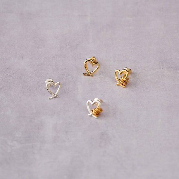 Line Coil HeartピアスS LAPUIS