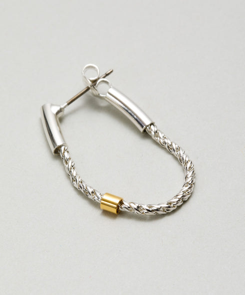 Pass Through ピアス LAPUIS