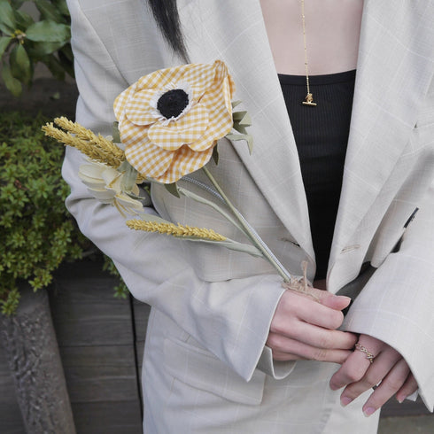 LOVECO bouquet yellow check