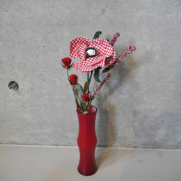LOVECO bouquet red check