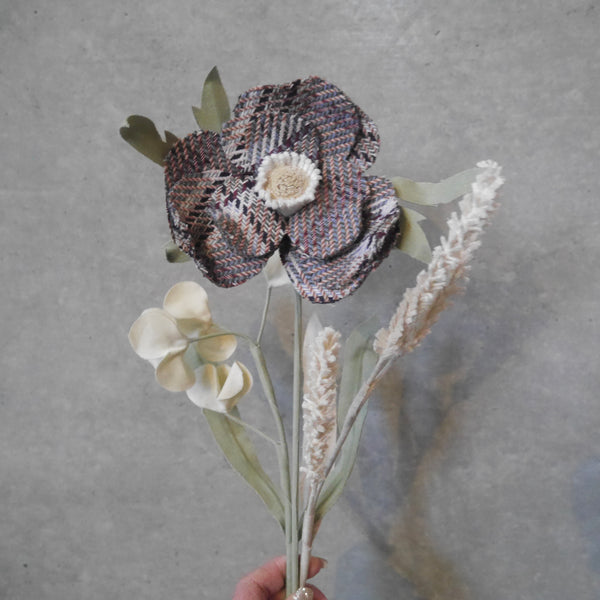 LOVECO bouquet blue check & white