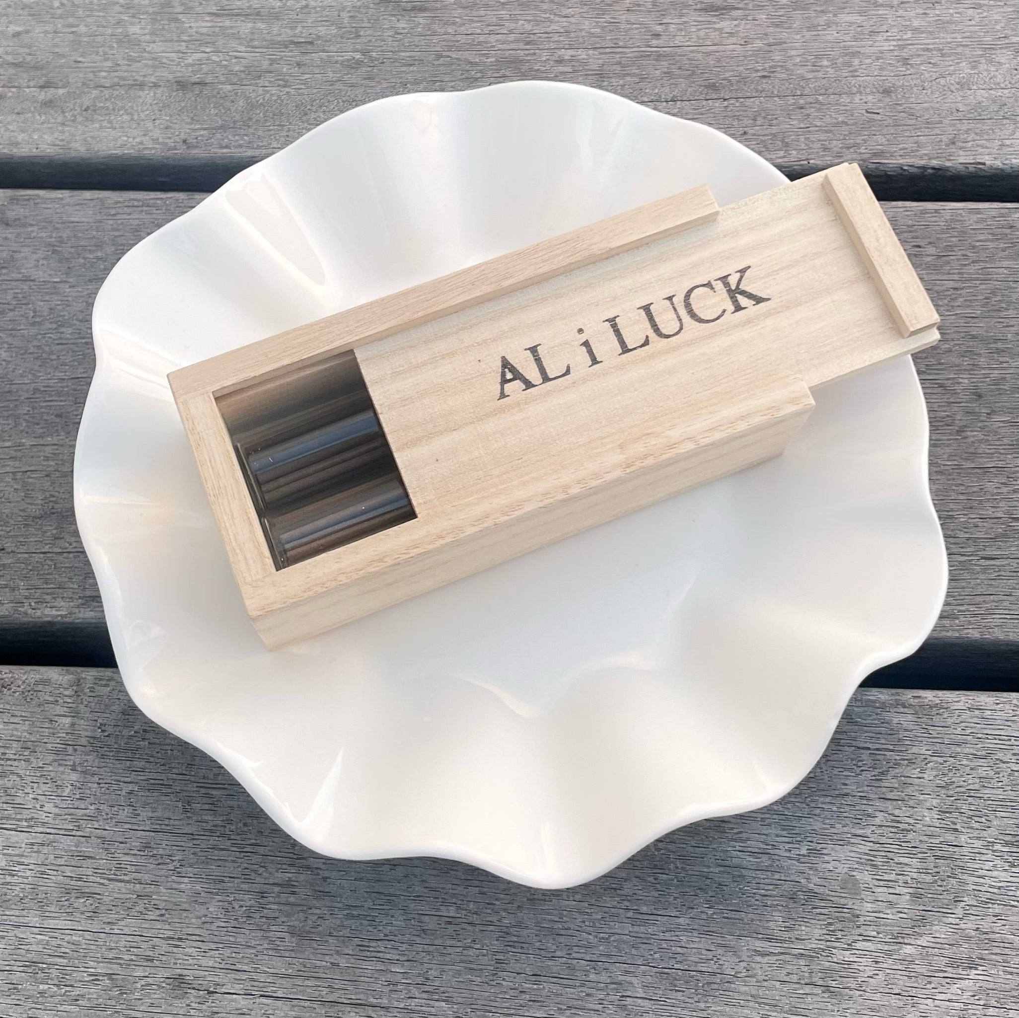 植物△線香 – AL i LUCK